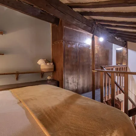 Benedetta - Trastevere Luxury Apartamento