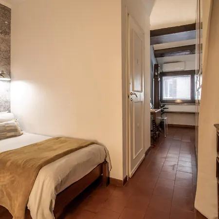 Benedetta - Trastevere Luxury Rome