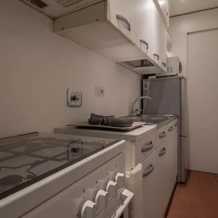 Benedetta - Trastevere Luxury Apartamento *